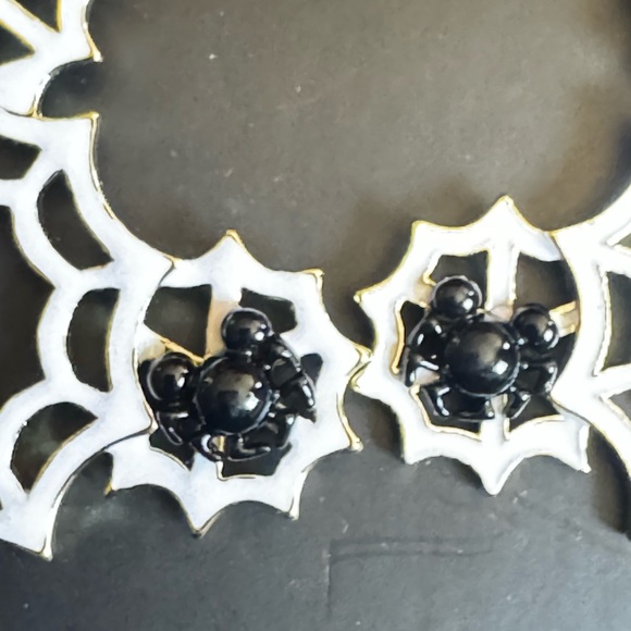 Bauble Bar Mickey Spiderweb earrings - Picture 5 of 6